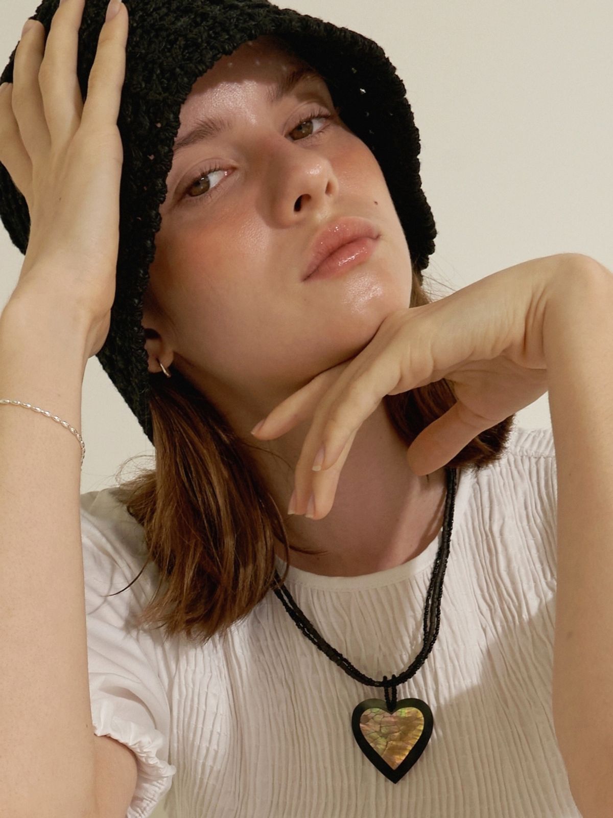 러브미몬스터(LOVE ME MONSTER) Big Black Heart Wood Necklace