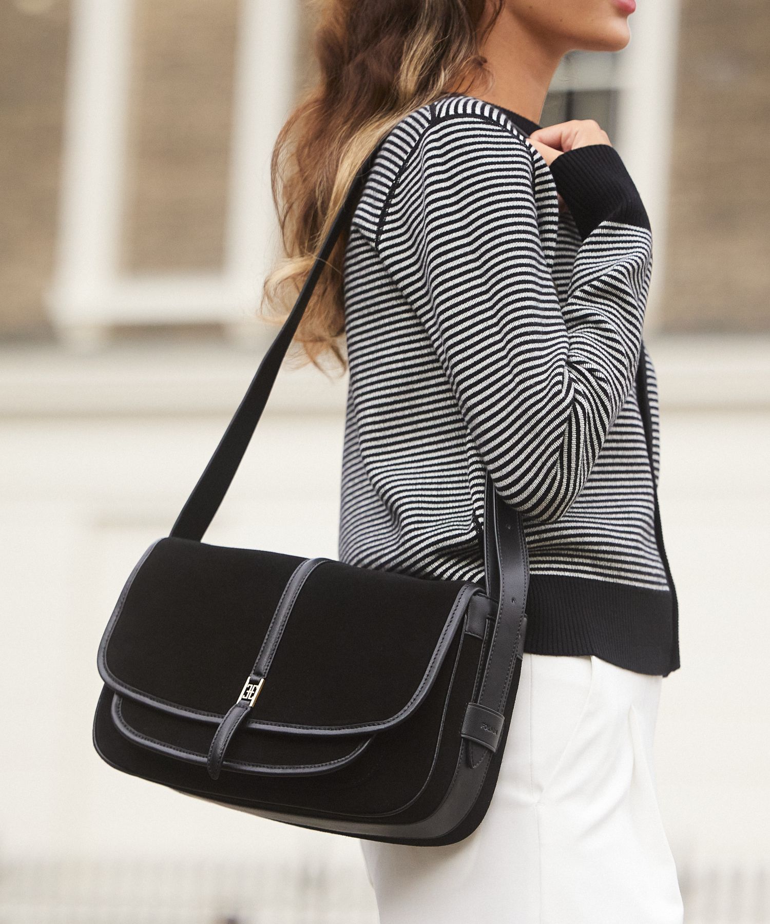 MUSINSA | FOLNUA CLASSIC LOGO POST BAG [BLACK - SUEDE]