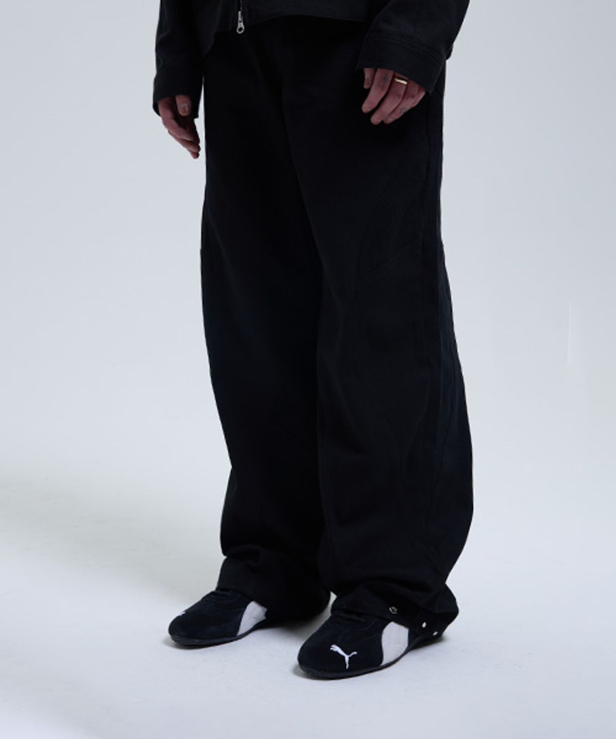 더콜디스트모먼트(THE COLDEST MOMENT) TCM line pants (black)