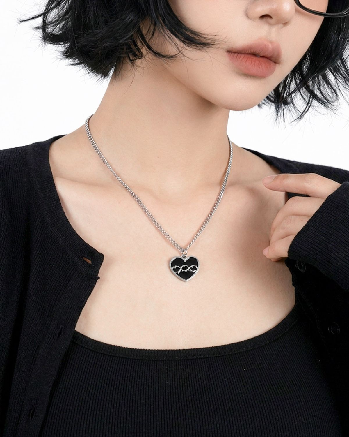논논(NONENON) FLAME ROPE NEC