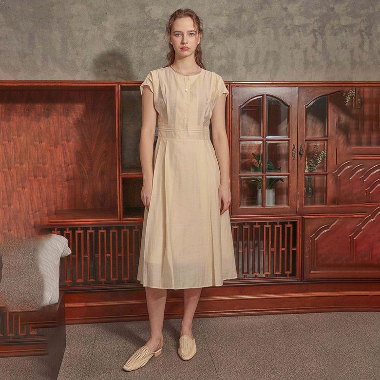 PM_Modern round neck dress