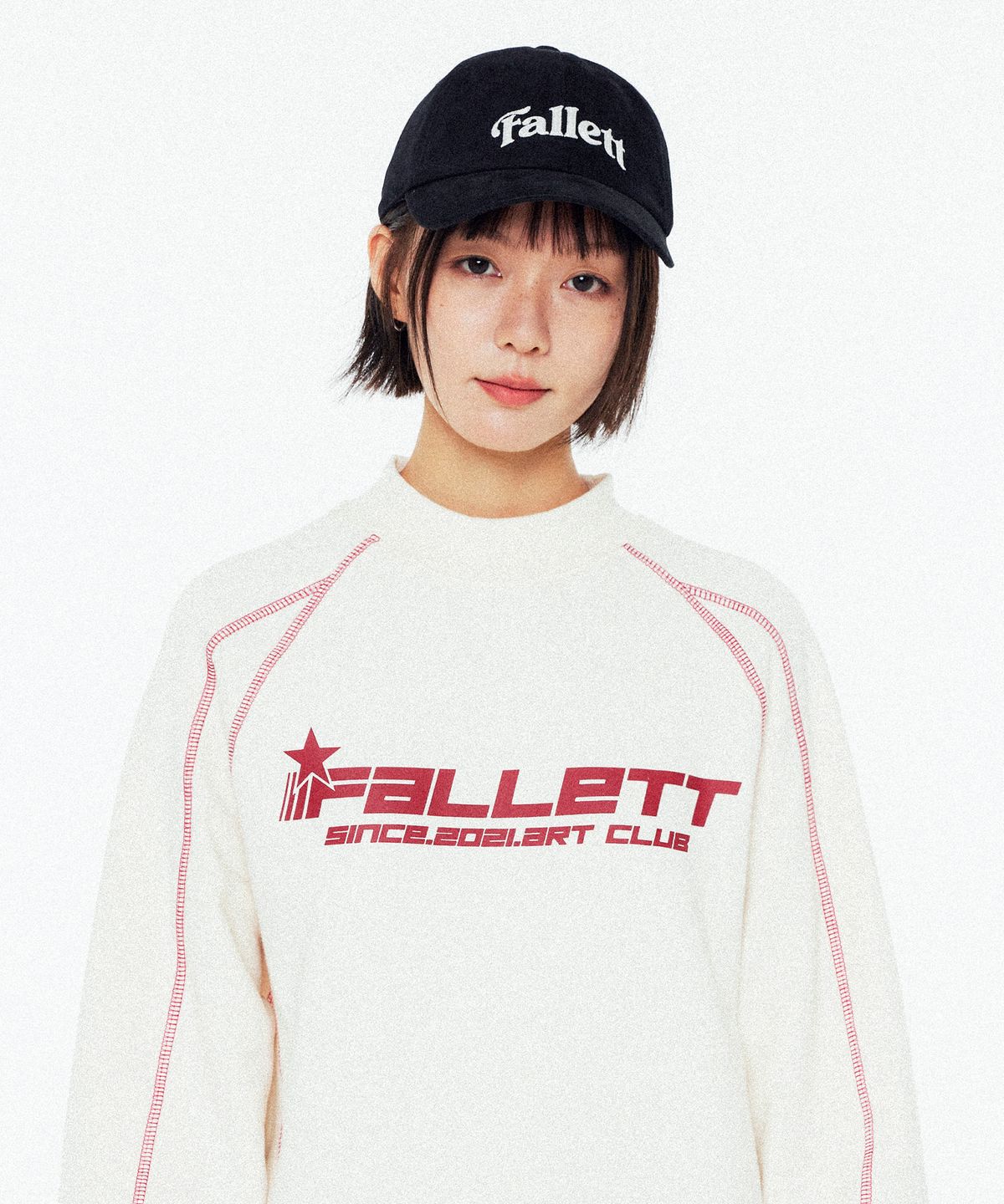 팔렛(FALLETT) 아트 클럽 맨투맨 아이보리
