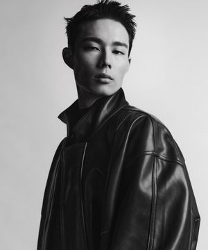 신세틱 레더 하이넥 블루종 재킷 [블랙]