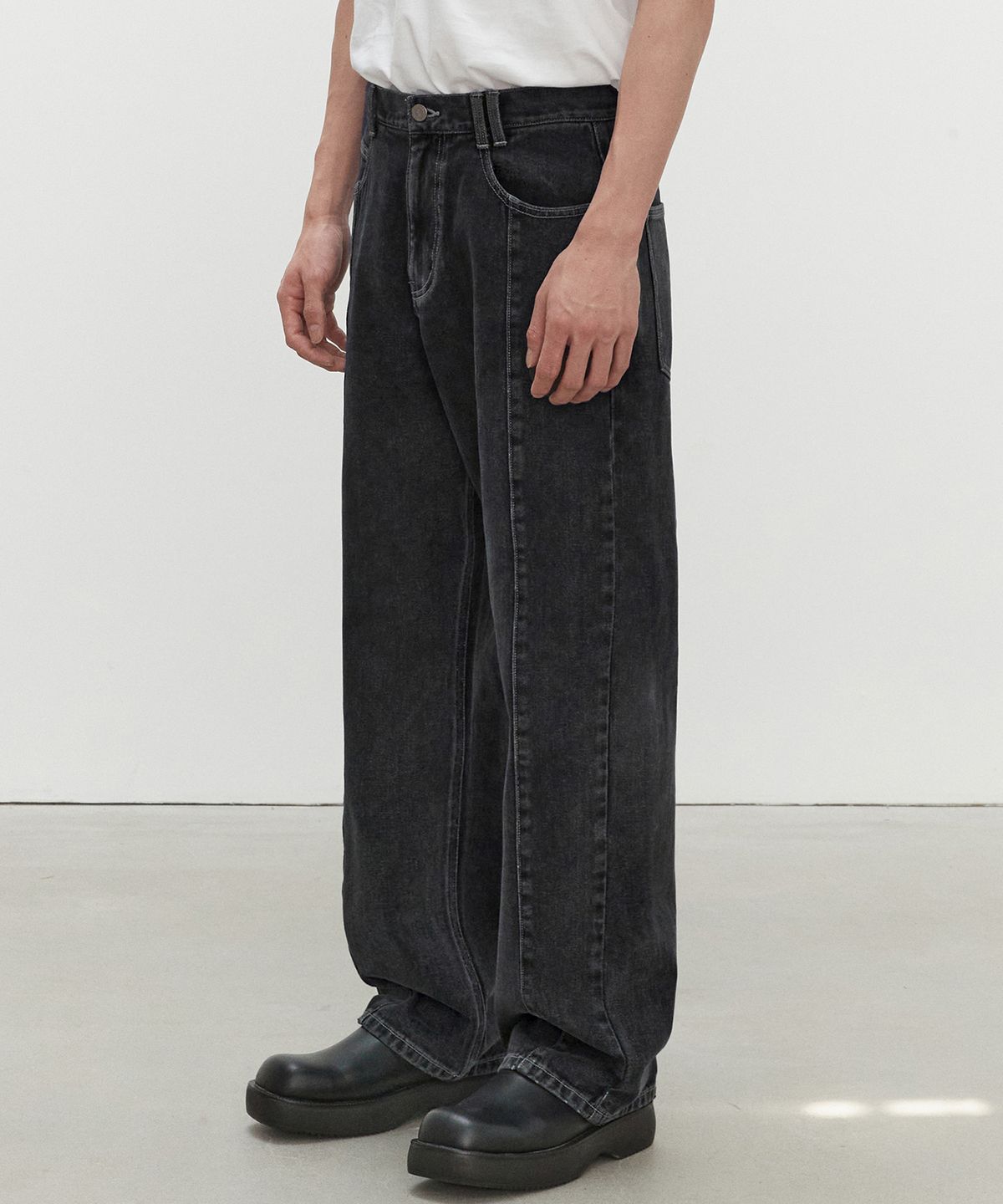 데케트(DECET) Center Incision Wide Jeans DCPT028Black