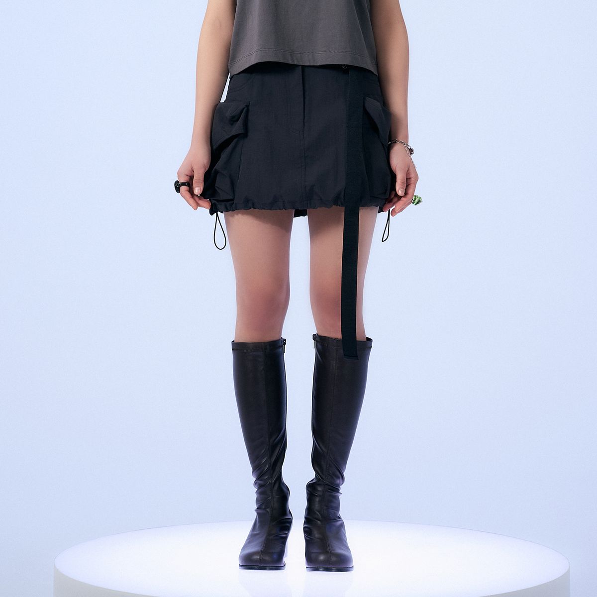 라라폭스(LALAFOX) CARGO SHORT SKIRT CHARCOAL BP1WS001