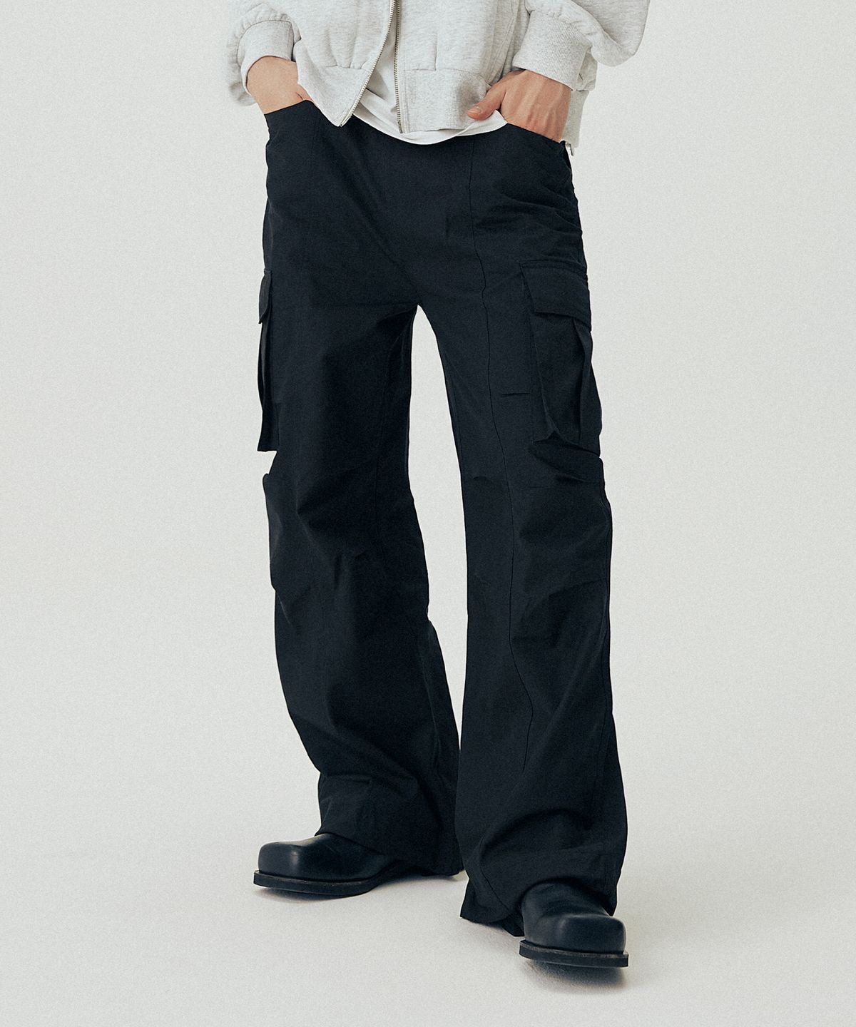 본챔스(BORN CHAMPS) CP CARGO6 WIDE PANTS B23FB11BK