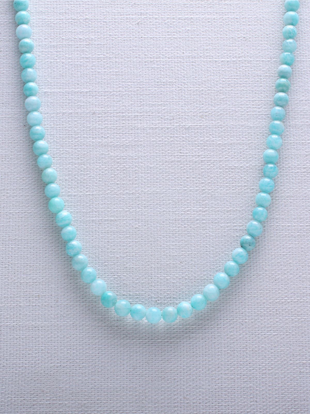 비엔베투(Bien Vetu) 6mm 아마조나이트 원석 목걸이