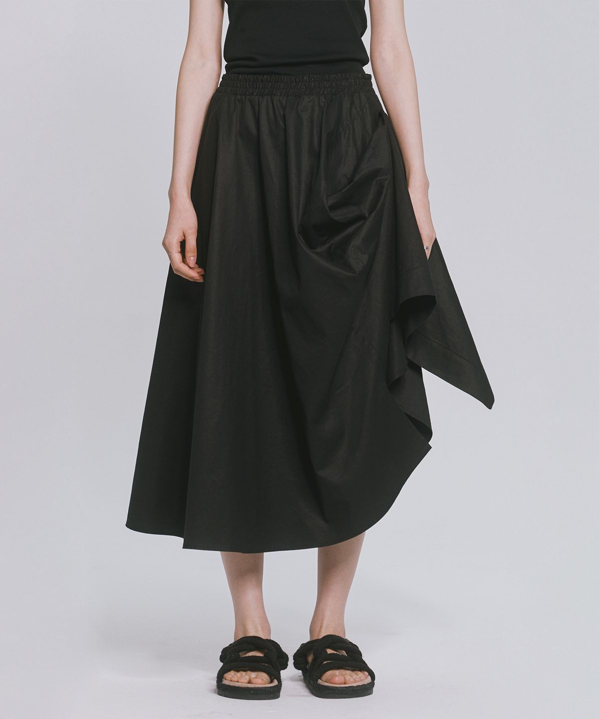 모노포비아(MONOPHOBIA) PUFF FLARED SKIRT BLACK