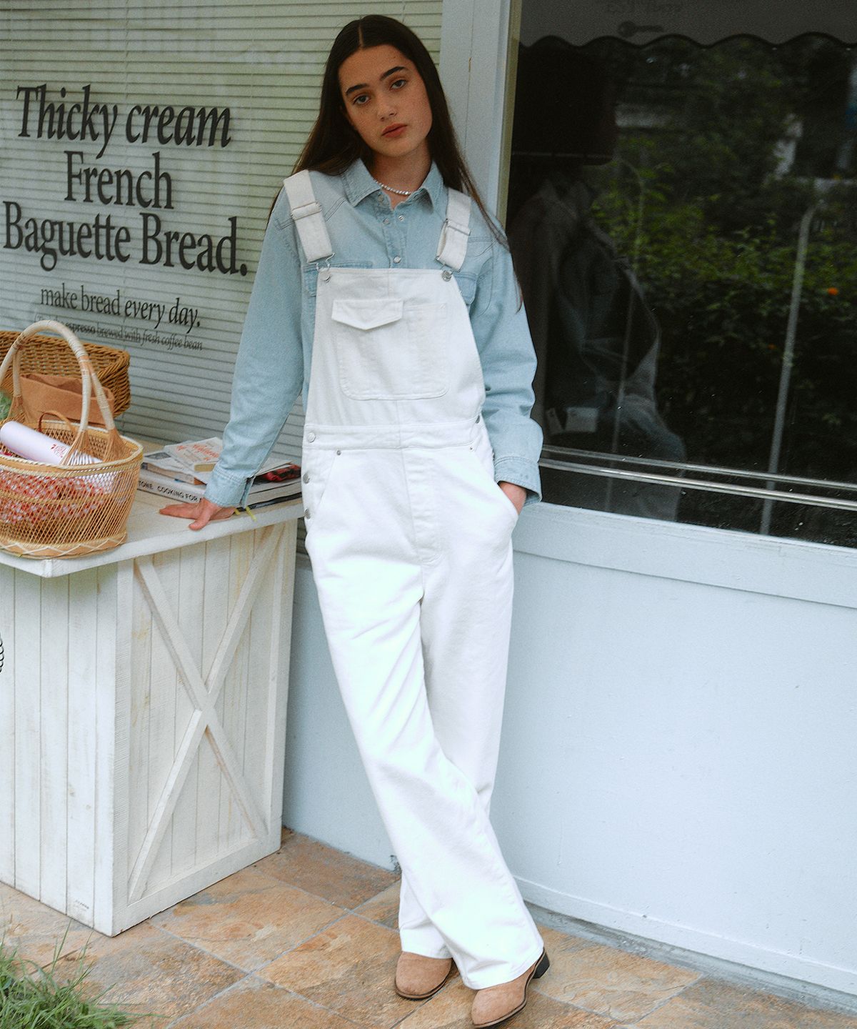 로라로라(ROLAROLA) POCKET DETAILED OVERALL PANTS WHITE