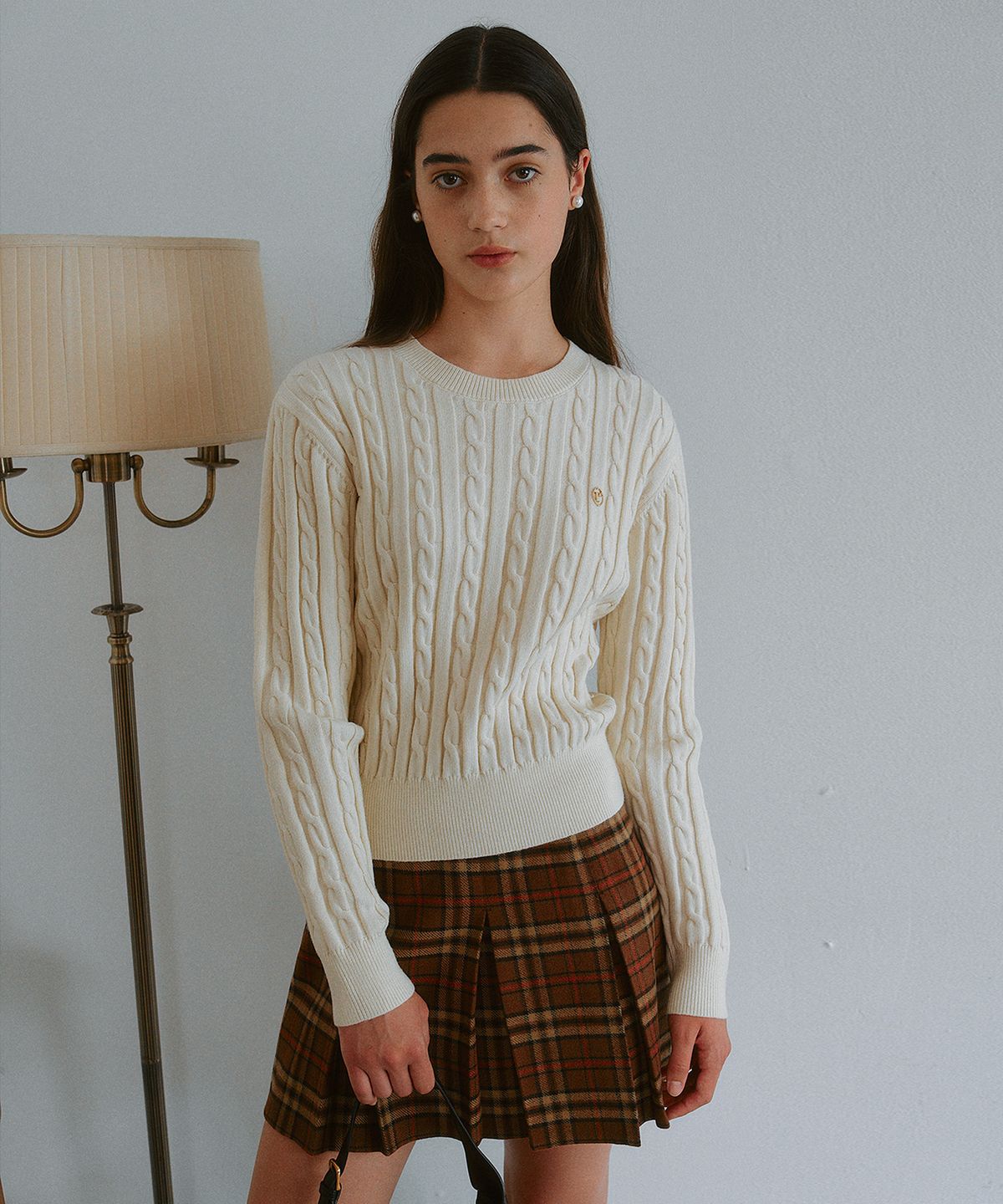 로라로라(ROLAROLA) COLOR LINE CABLE KNIT IVORY