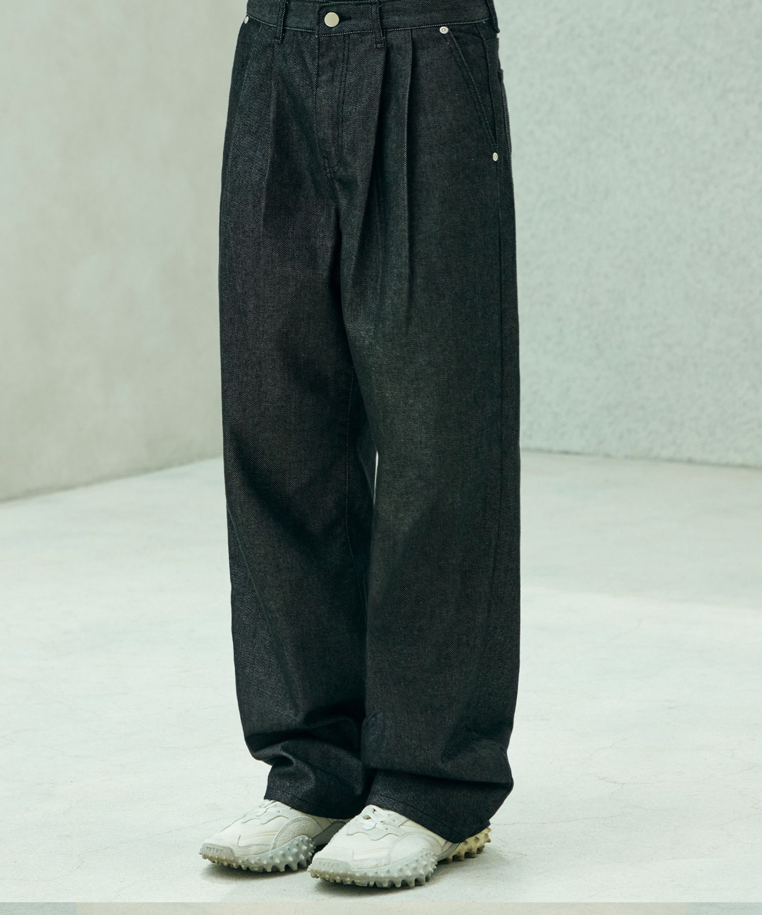 パンツ TUCK WIDE DENIM PANTS BLACK 2 TUCK WIDE DENIM PANTS – GOAT ESSENCE