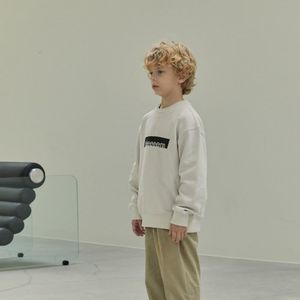 박스 로고 맨투맨_에크루