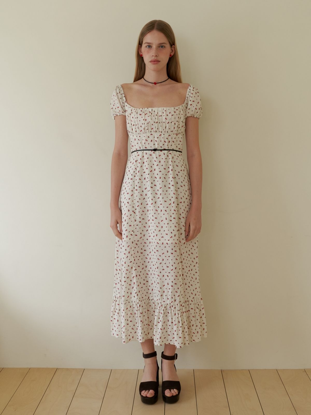 러브미몬스터(LOVE ME MONSTER) The Rose Princess Neck Long Dress_WH