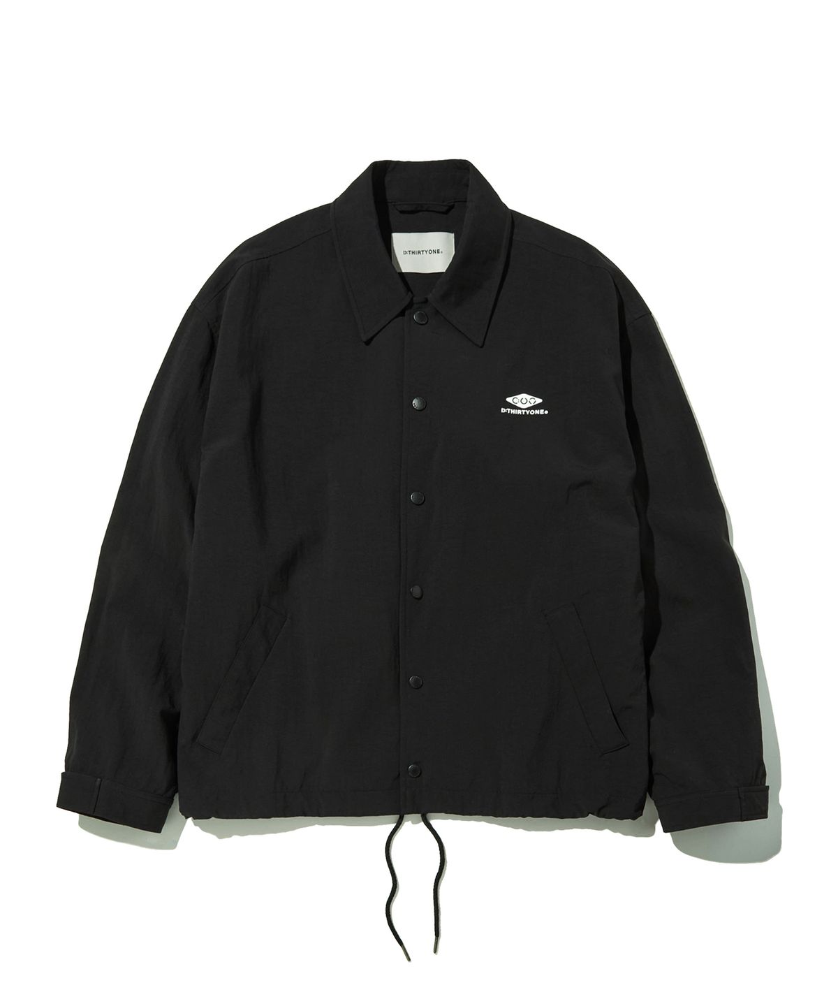 디써티원(DTHIRTYONE) DTO Logo-Print Coach Jacket_Black