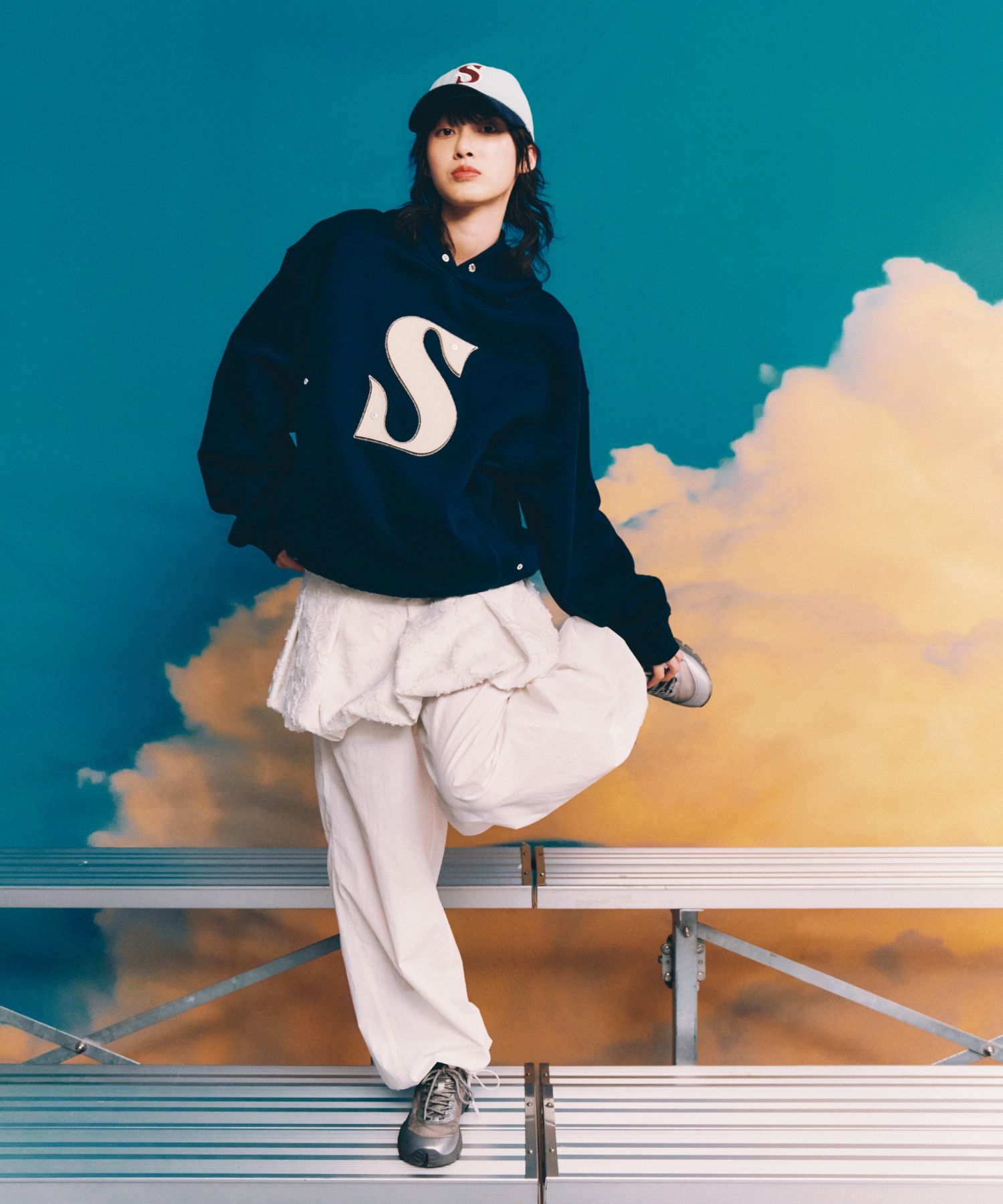 satur SATUR RIVET APPLIQUE POCKET LOGO HOOD (CLASSIC NAVY