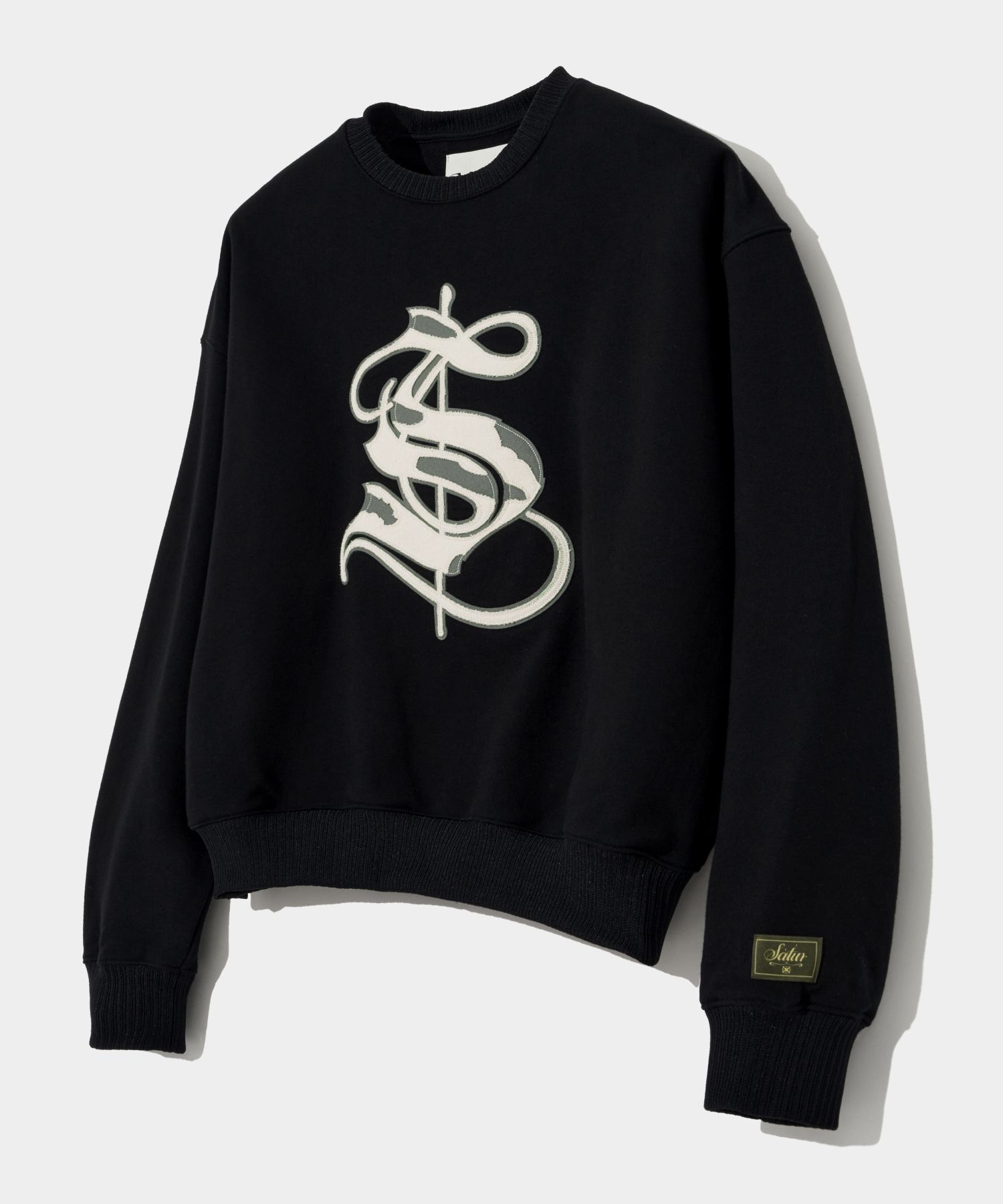 ★人気★【SATUR】★Casual Heritage Applique Sweatshirt.s★ MUSINSA公式 | SATUR Casual Heritage Appliqué Sweatshirt