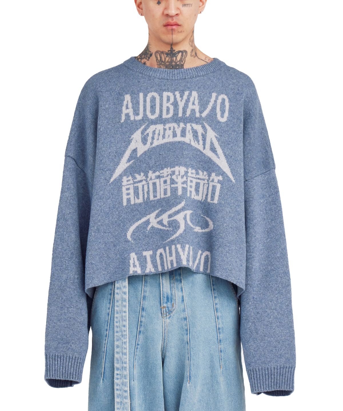 아조바이아조(AJOBYAJO) [PBA] Total Logo Cropped Sweater [SKY BLUE]