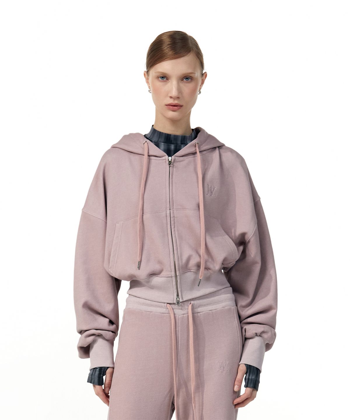 우알롱(WOOALONG) Signature pigment crop hood zip-up - DUSTY PINK