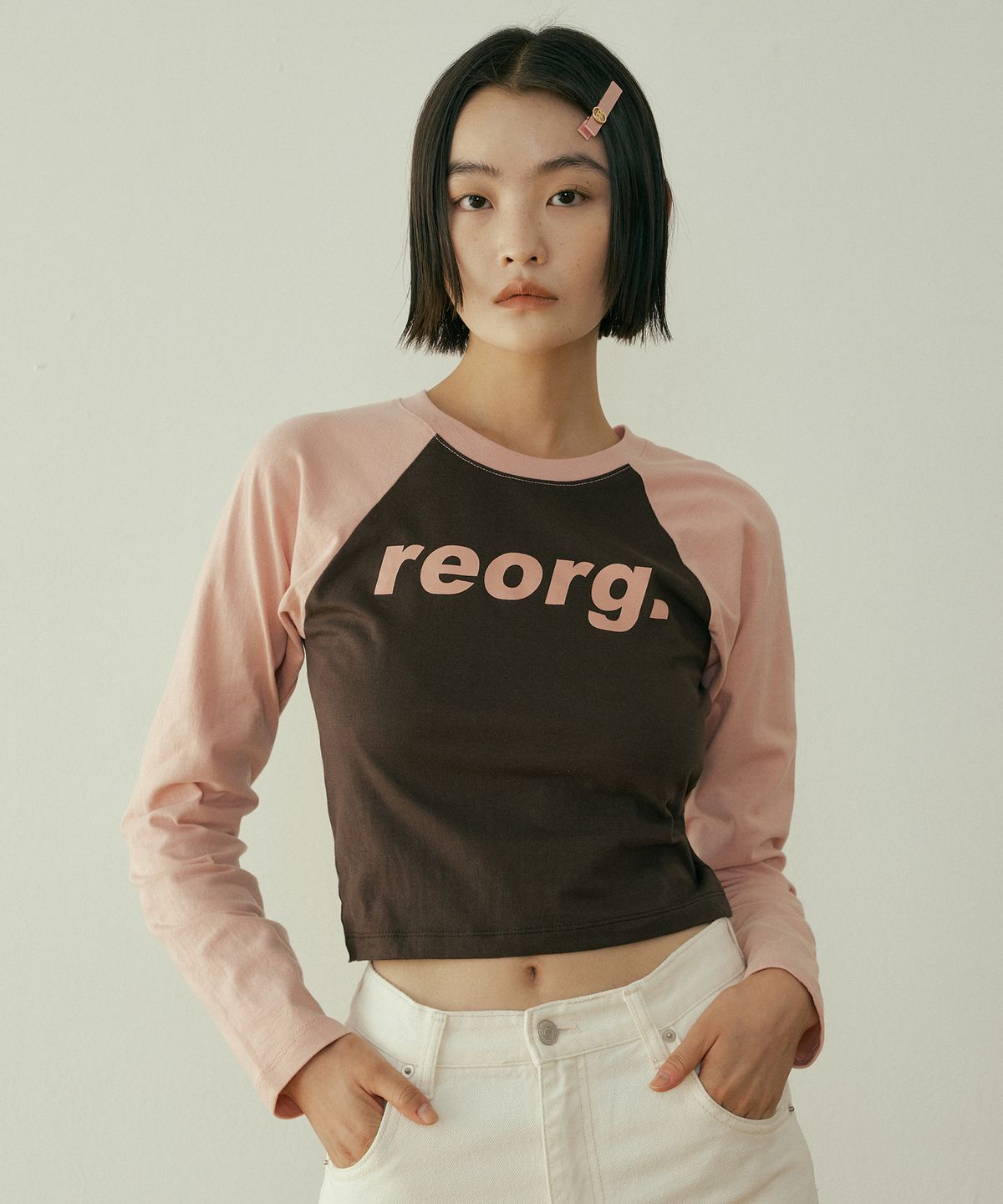리올그(REORG) FEL REORG LOGO RAGLAN SLEEVE T-SHIRTS BROWN