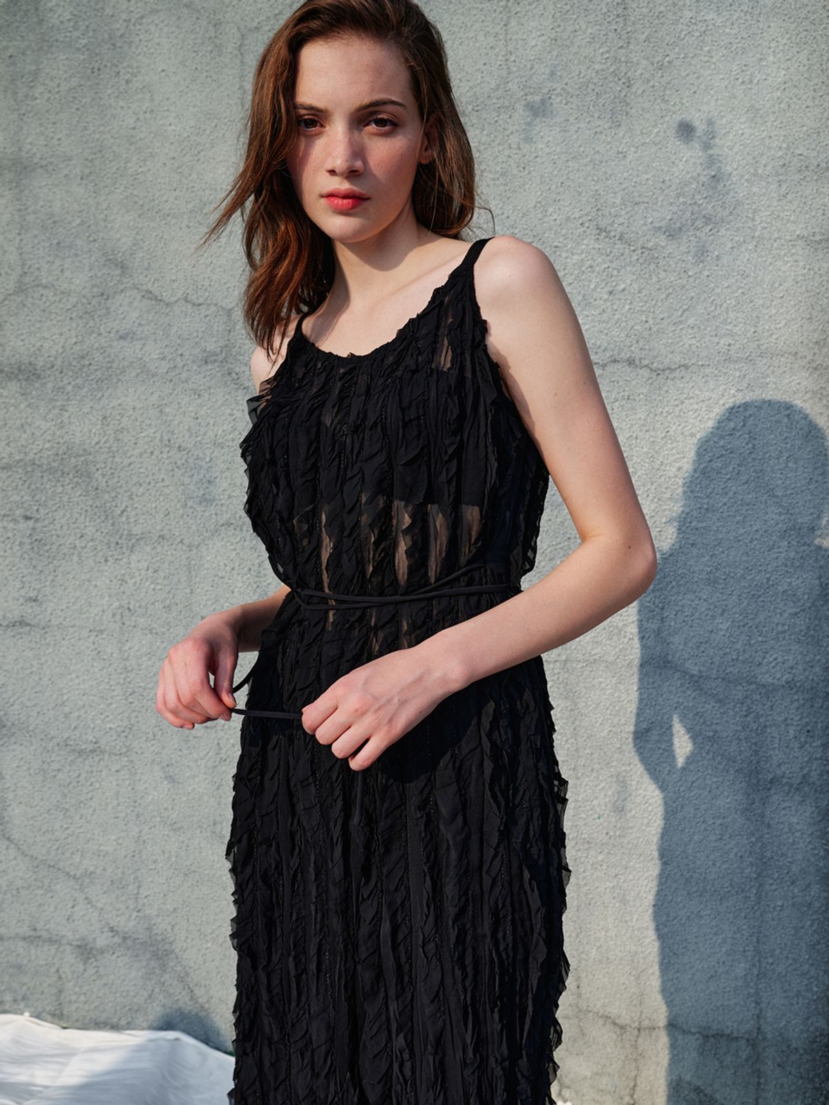 쏘리, 투 머치 러브(SORRY, TOO MUCH LOVE) Ariana Natural Pleats Chiffon Dress_Black