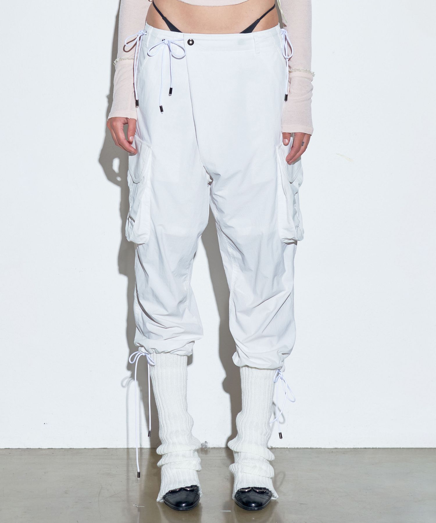 ★SCULPTOR★ Cuffed Hem Cargo Trousers White SC23A460WH MUSINSA | SCULPTOR Cuffed Hem Cargo Trousers White