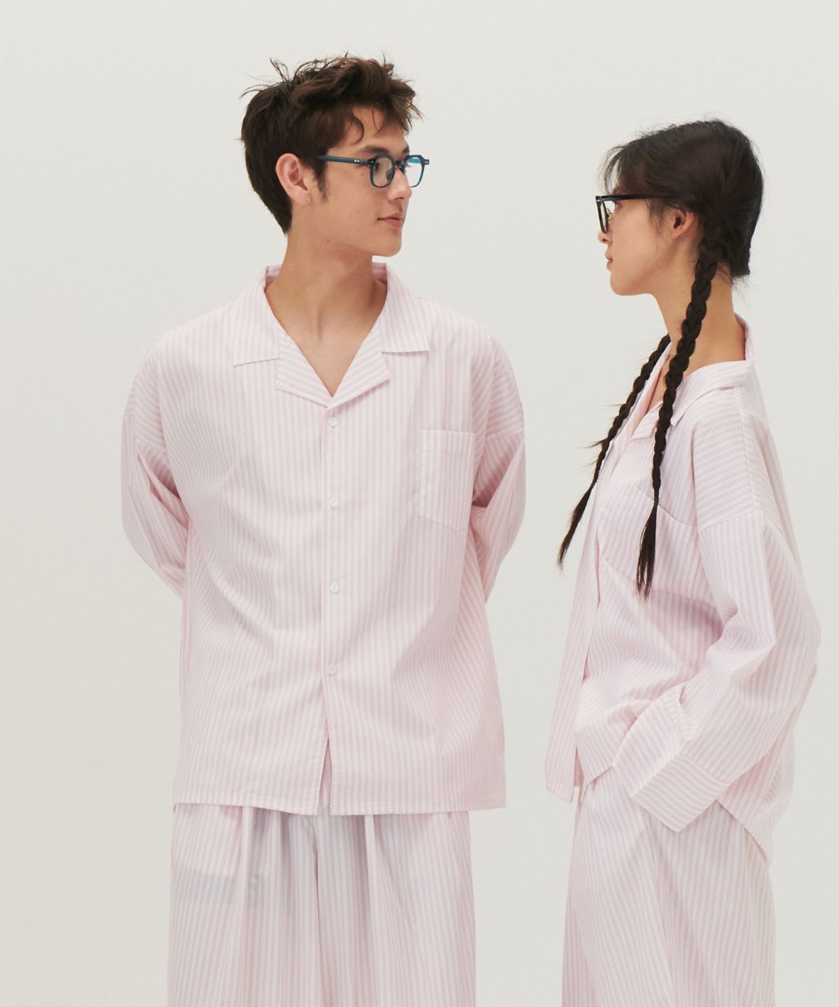 오끼뜨(OGGITT) (uni)도미토리 펜슬 스트라이프 파자마 핑크
