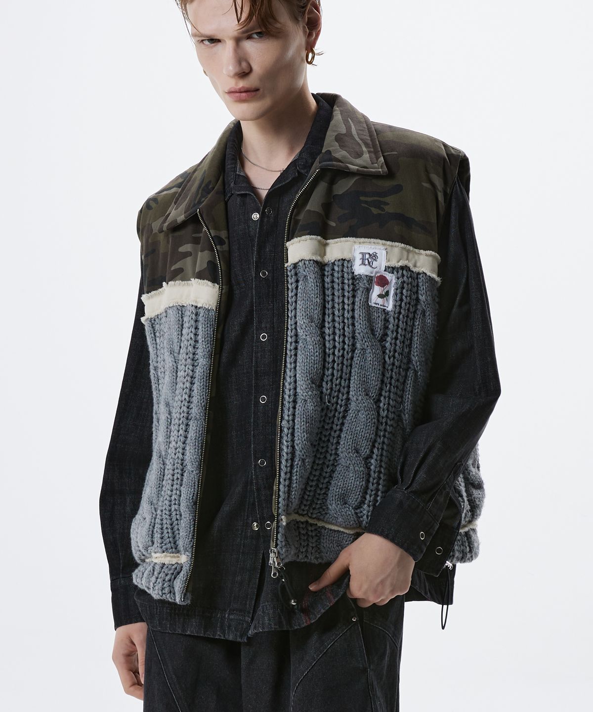 알에스에스씨(RSSC) DENIM & KNIT PADDING VEST - CAMO/GRAY