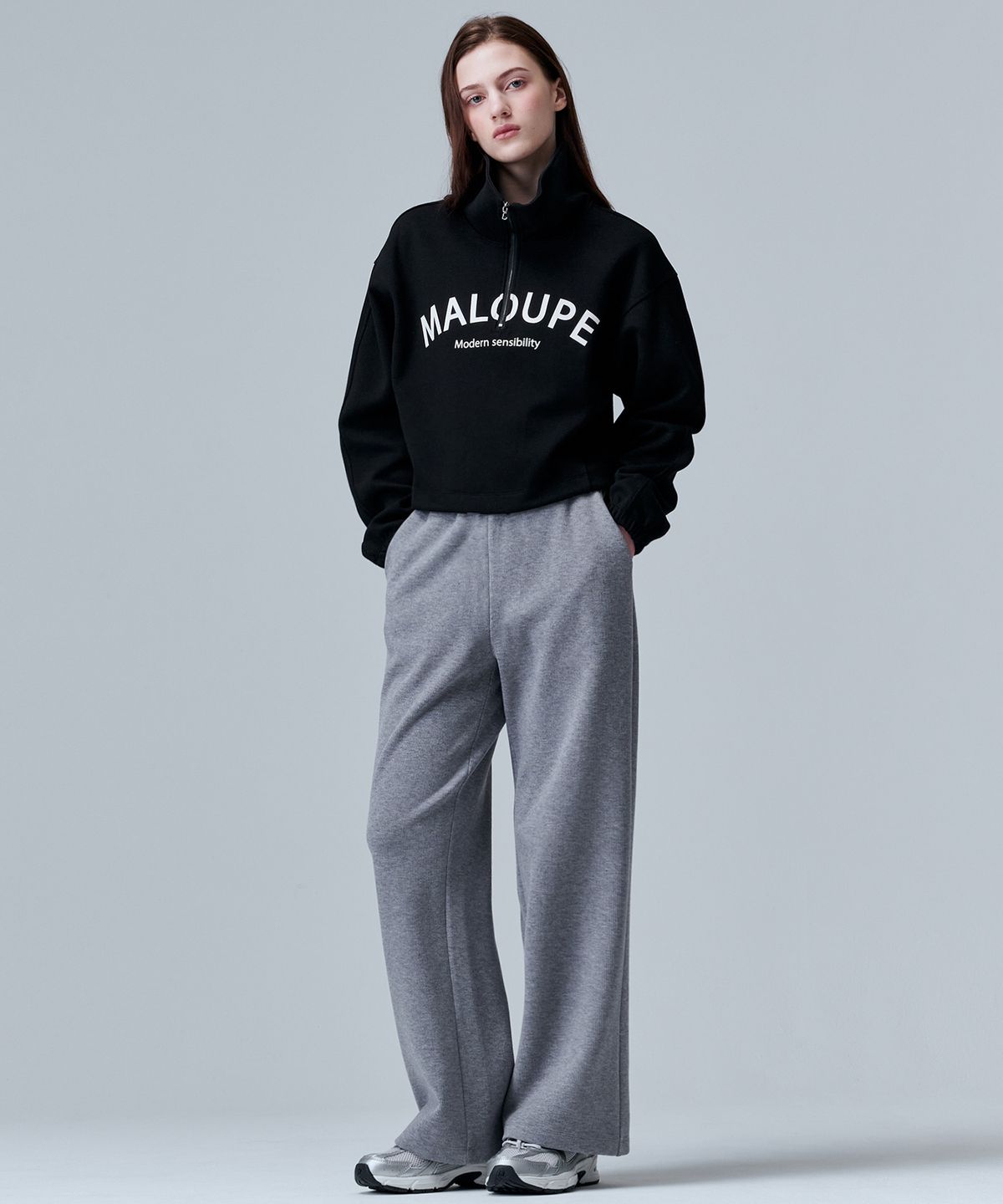 마롭(MALOUPE) 5302 아노락 크롭 스웻셔츠 (블랙)