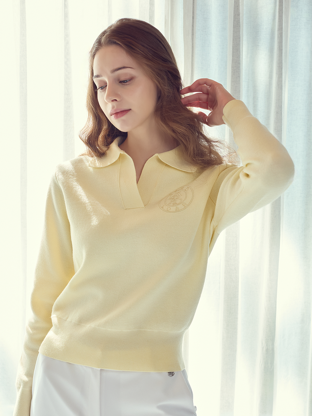로드로아르(LORDLOAR) 시그니쳐 카라 긴팔 니트 YELLOW