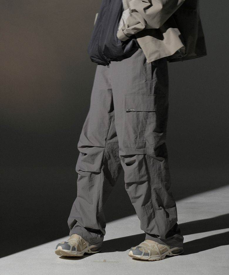 ESSENTIAL CARGO PANTS [GREY]