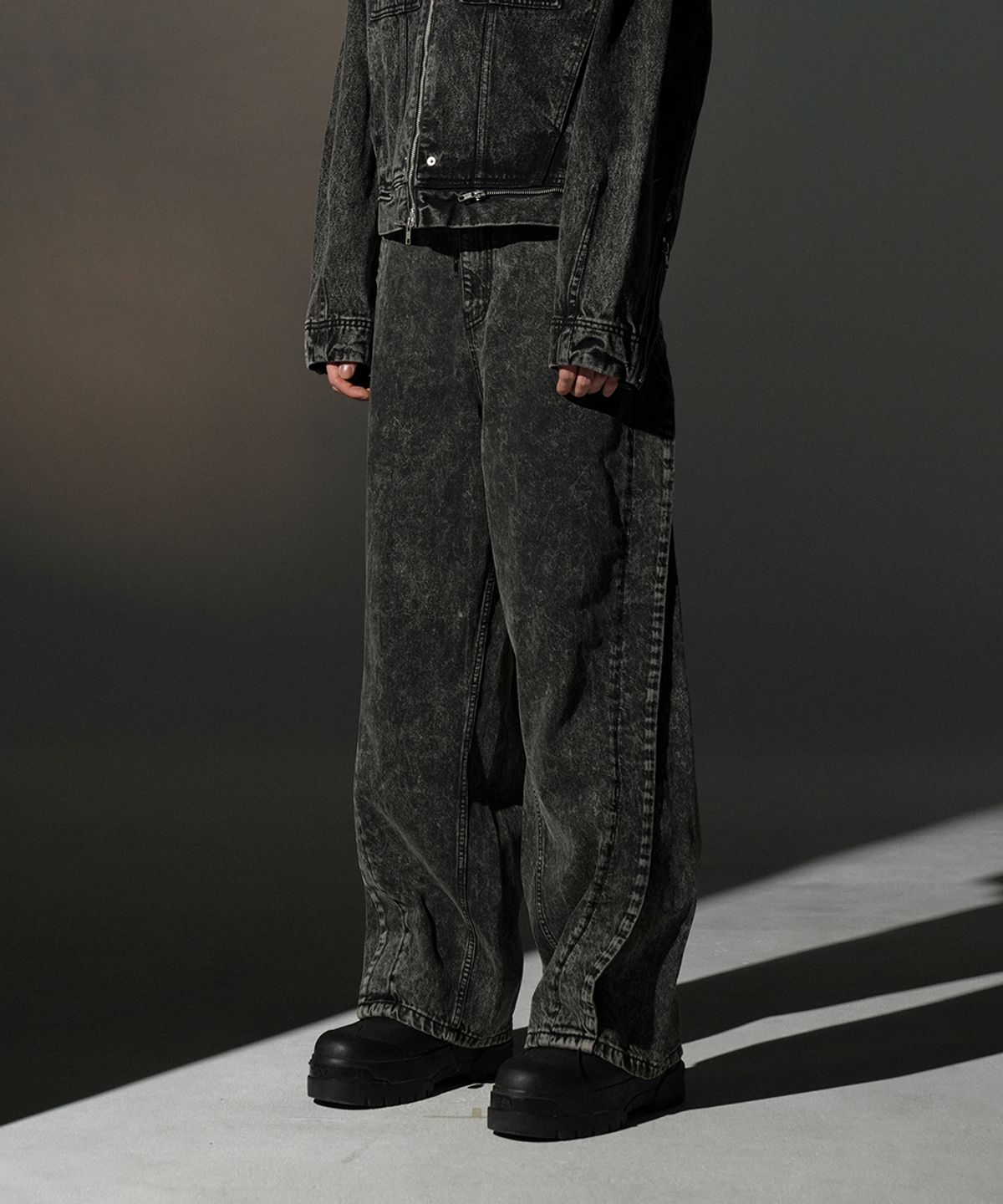 그레일즈(GRAILZ) STREAMLINE DENIM PANTS [BLACK]