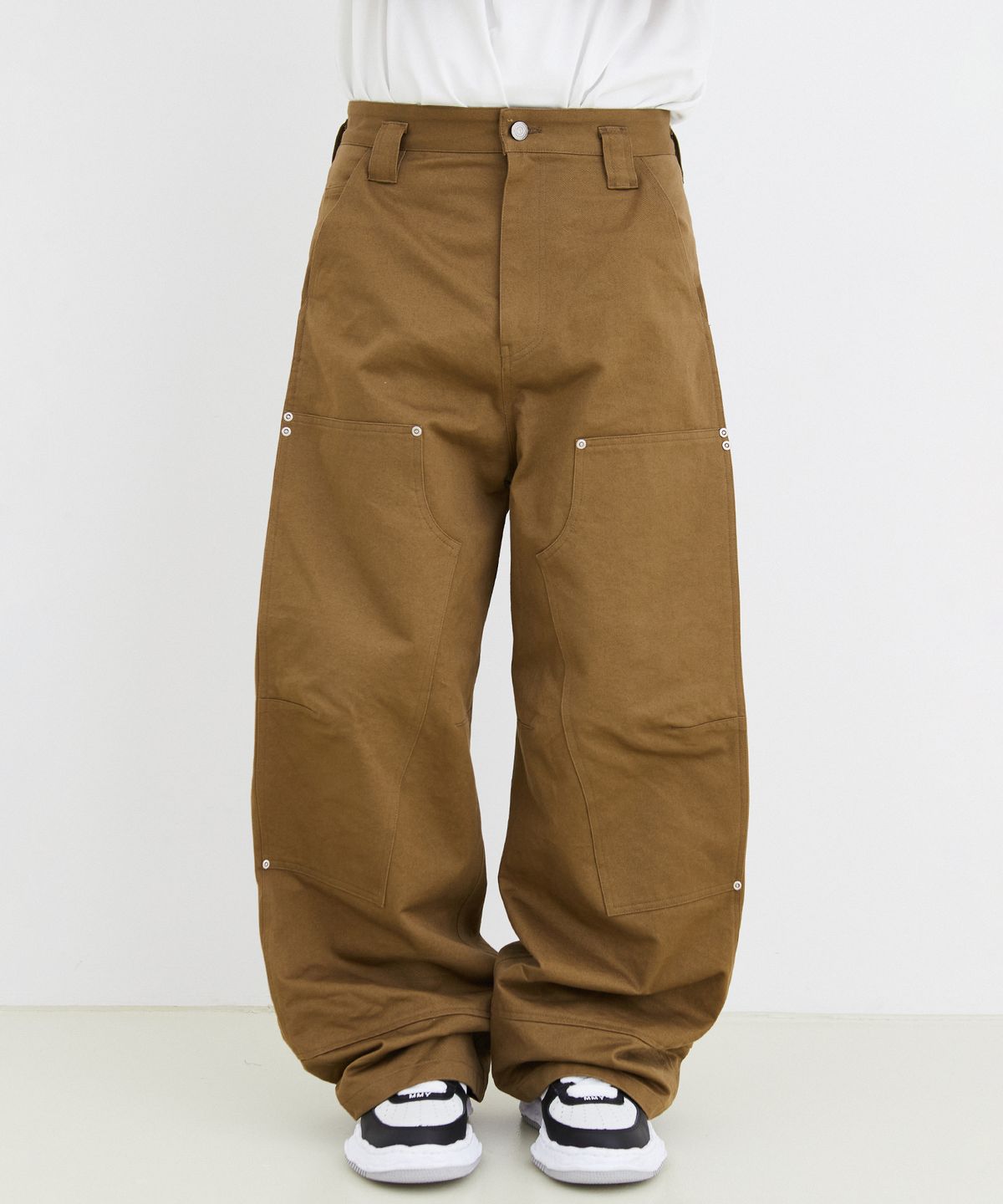 이에이(IEY) NU-MAC CARPENTER PANTS Brown