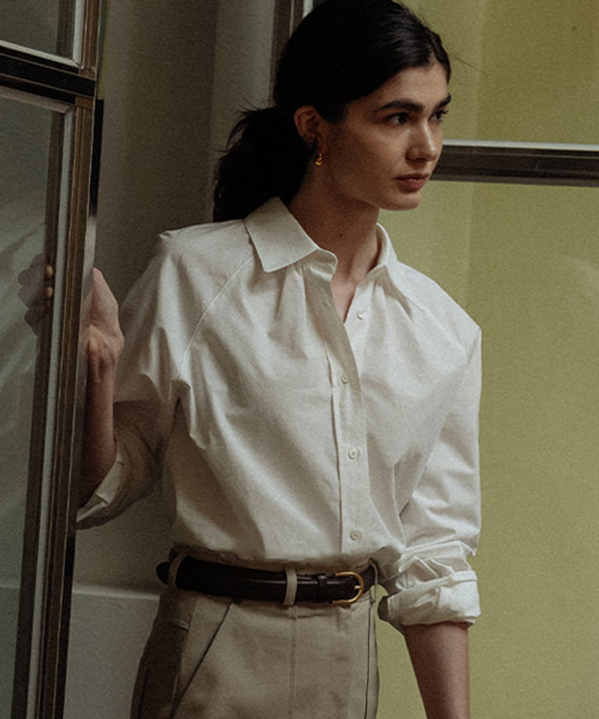 틸아이다이(TILL I DIE) Neck shirring A-line blouse_Ivory