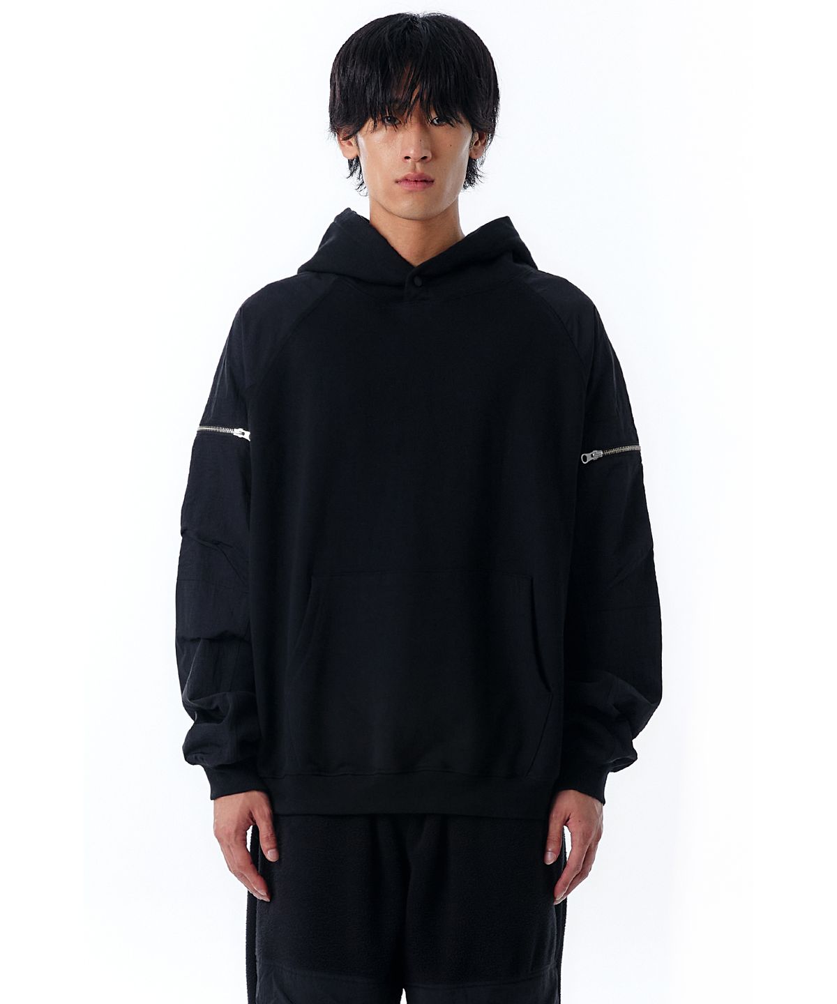 오픈야드(오와이)(OPENYARD(OY)) PANEL CONTRAST POCKET HOODIE-BLACK