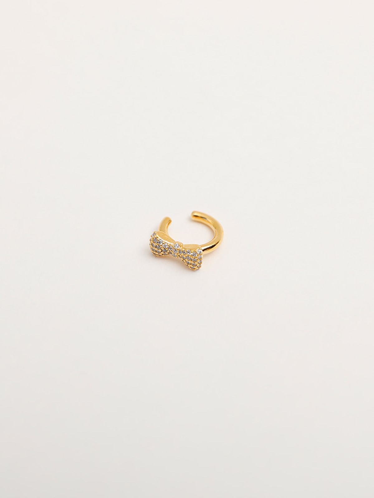 소수(SOSOO) Cubic Ribbon Earcuff 큐빅 리본 이어커프