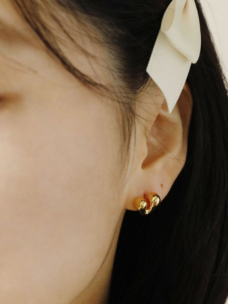 Car heart earring 칼하트 귀걸이