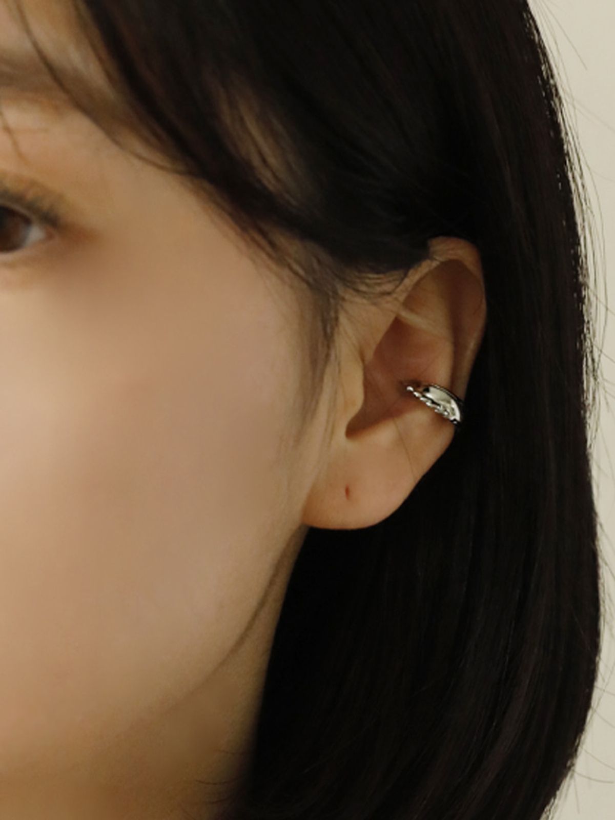 소수(SOSOO) Bell Earcuff 벨 이어커프