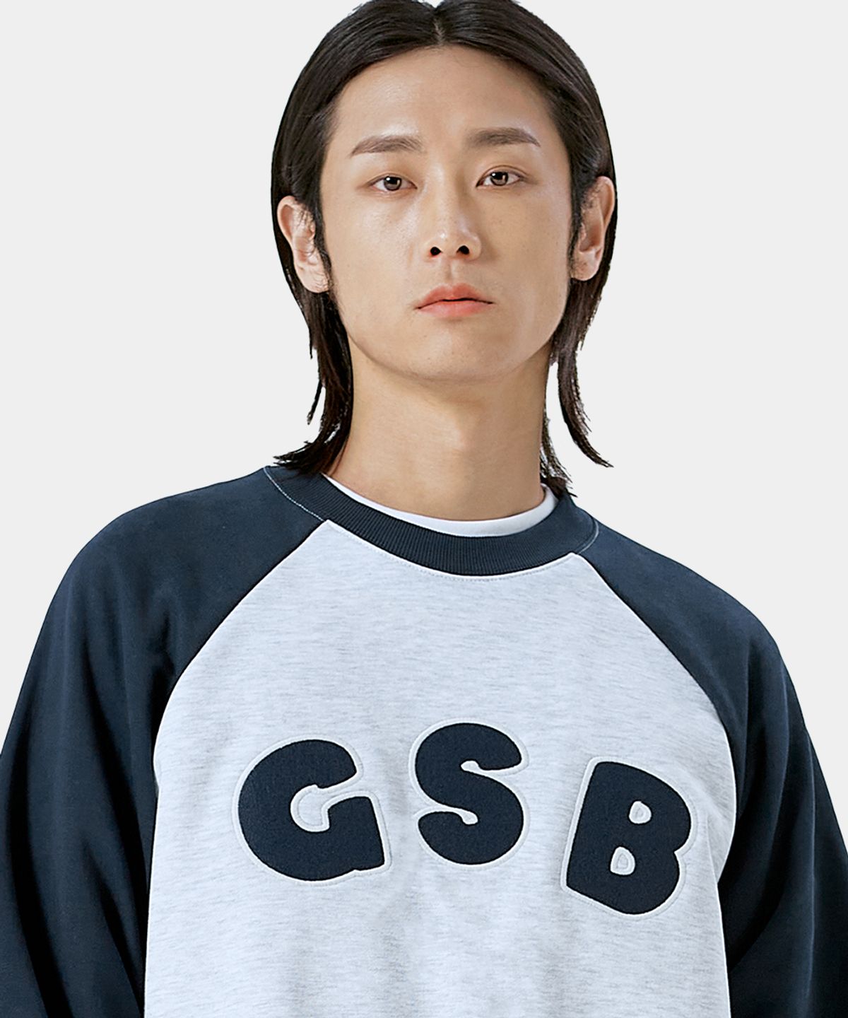 게인스보로(GAINSBORO) GSB로고 래글런 맨투맨_화이트멜란지/네이비