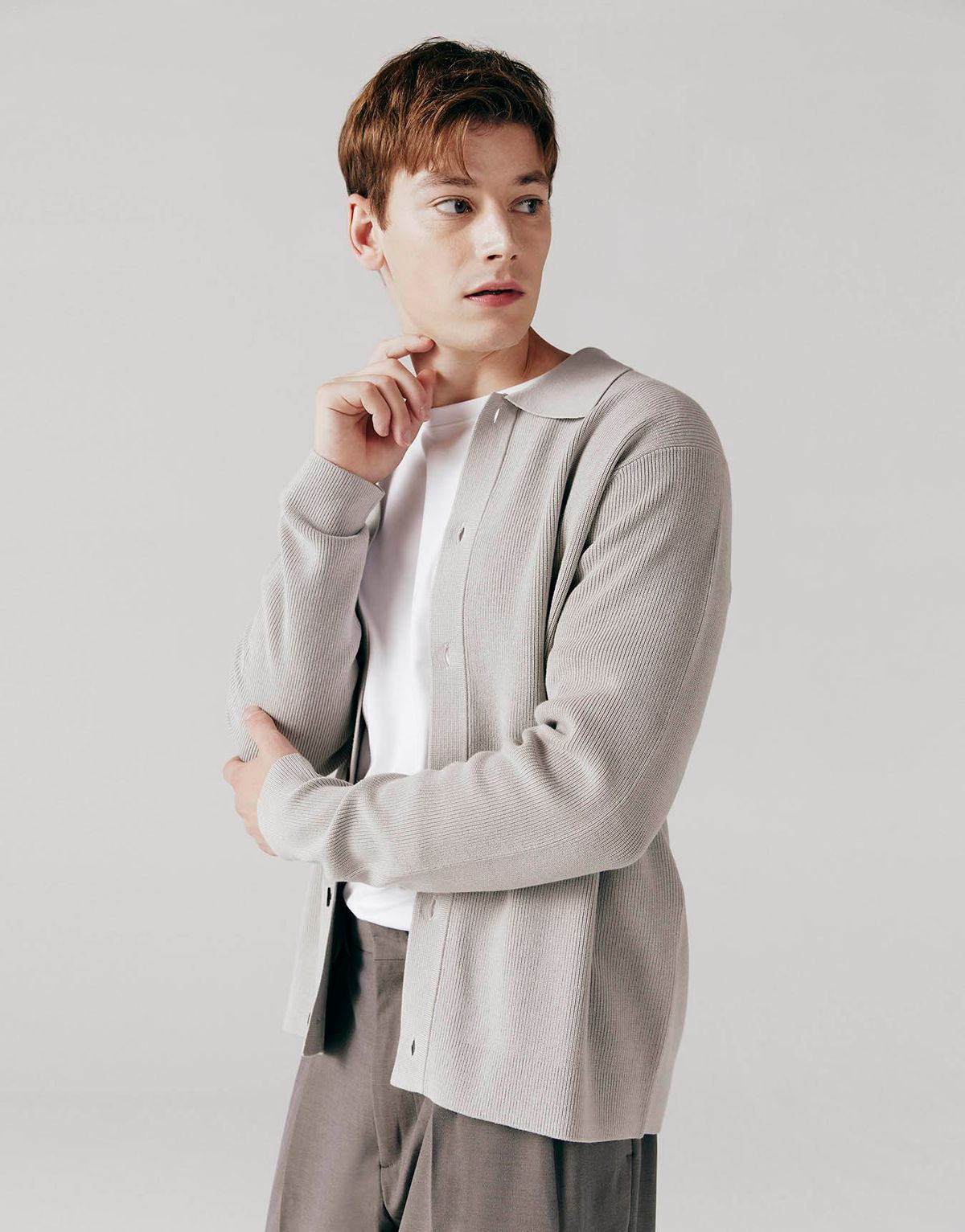 컨셉원(CONCEPTS1ONE) 스티치 폴로넥 가디건 10053903/053903