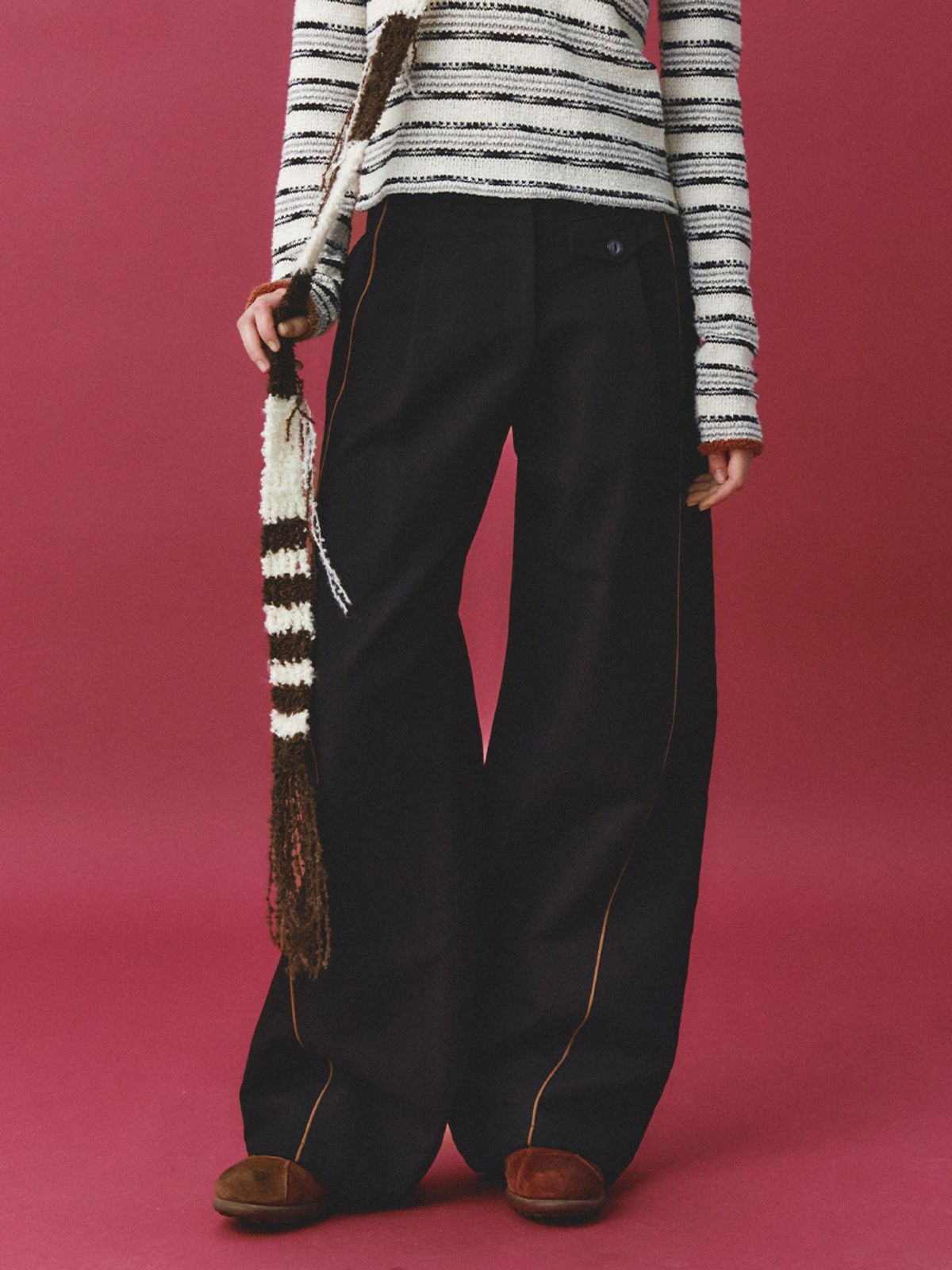 기준(KIJUN) Piping Wide Pants Black