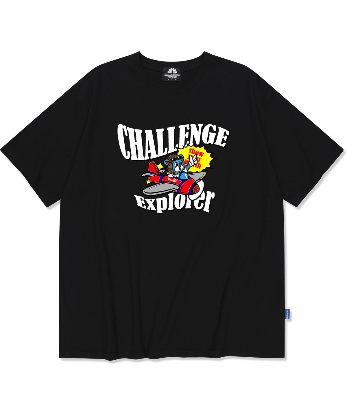 트립션(TRIPSHION) CHALENGE PILOT GRAPHIC 티셔츠 - 블랙