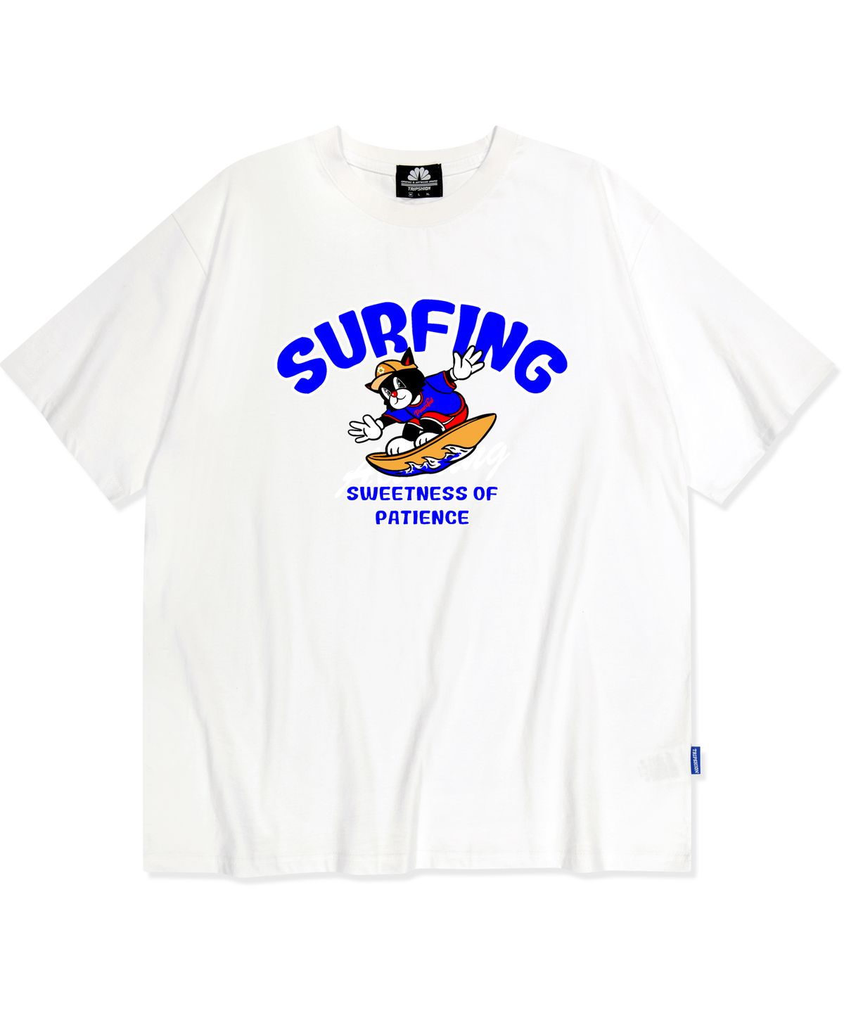 트립션(TRIPSHION) BLUE SURFING CAT GRAPHIC 티셔츠 - 화이트