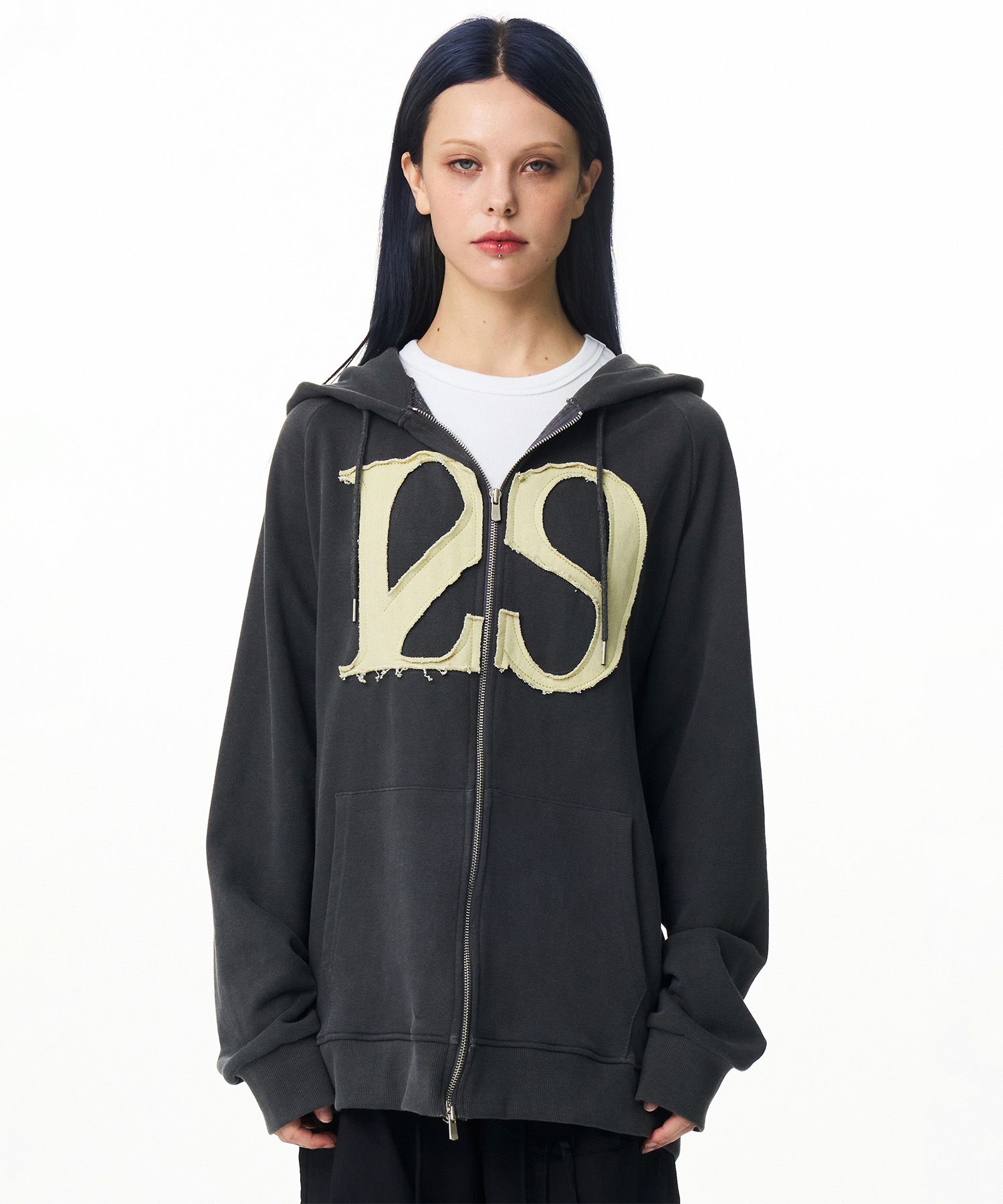 MUSINSA | ILLIGO 129 Logo Patch Pigment Hood Zip-Up Deep Gray
