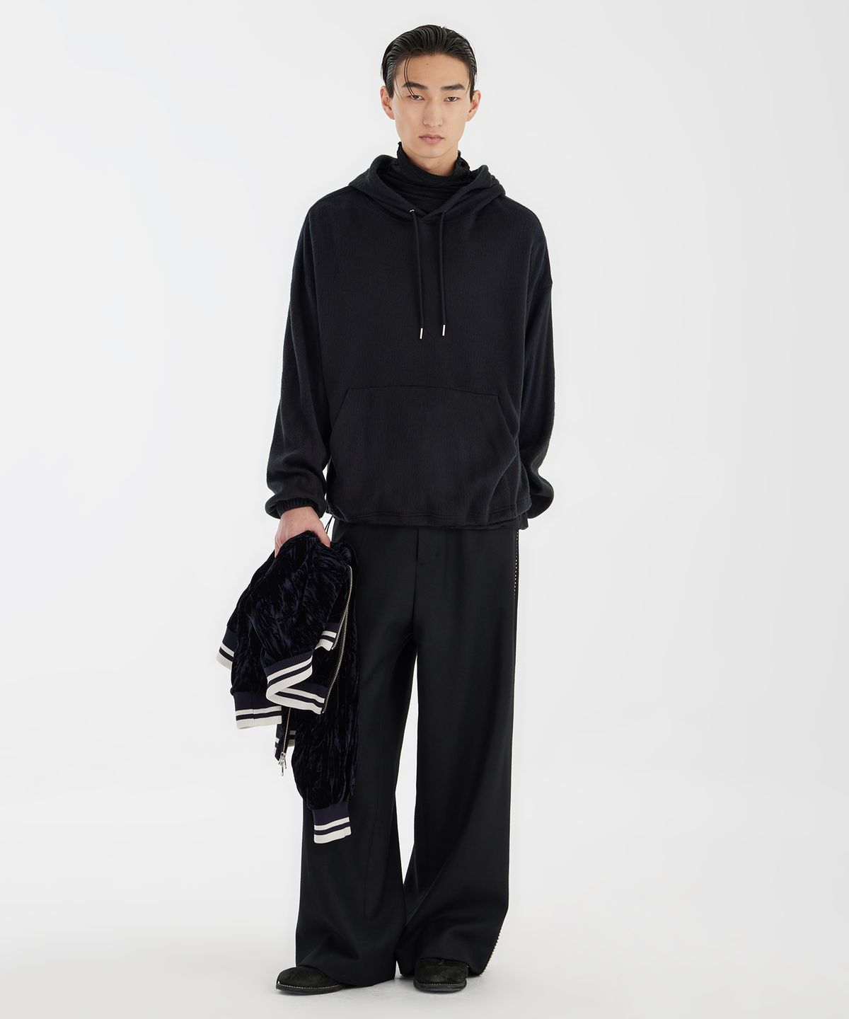 유스(YOUTH) Oversized Hooded Sweatshirt - Black