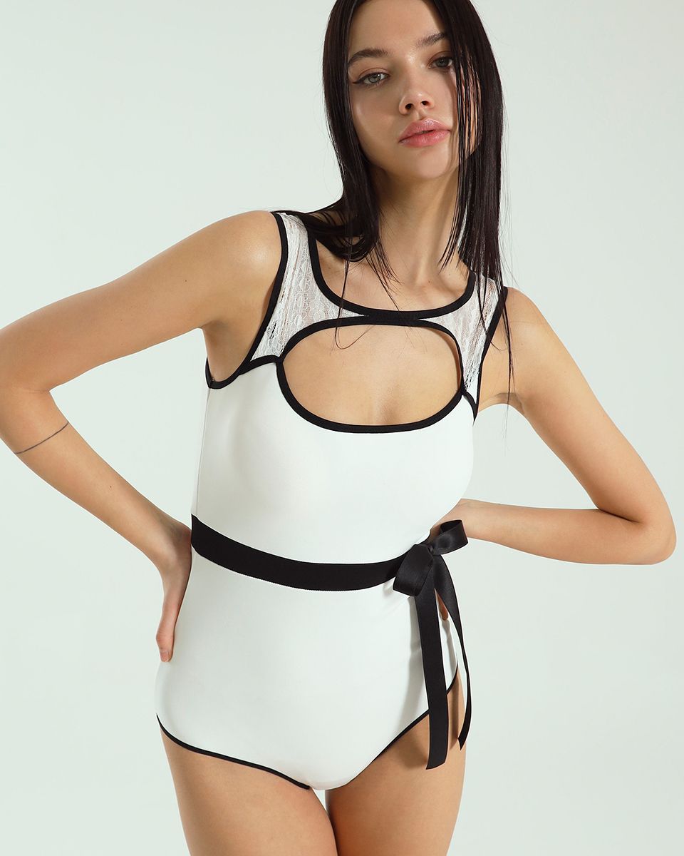 ★VINAJ★ lace shoulder monokini P0000ELC MUSINSA | VINAJ Lace Shoulder Monokini - White