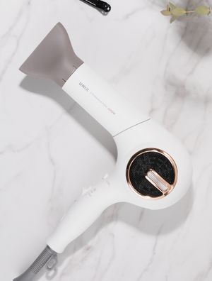 전문가형 헤어 드라이기 UN-B1977