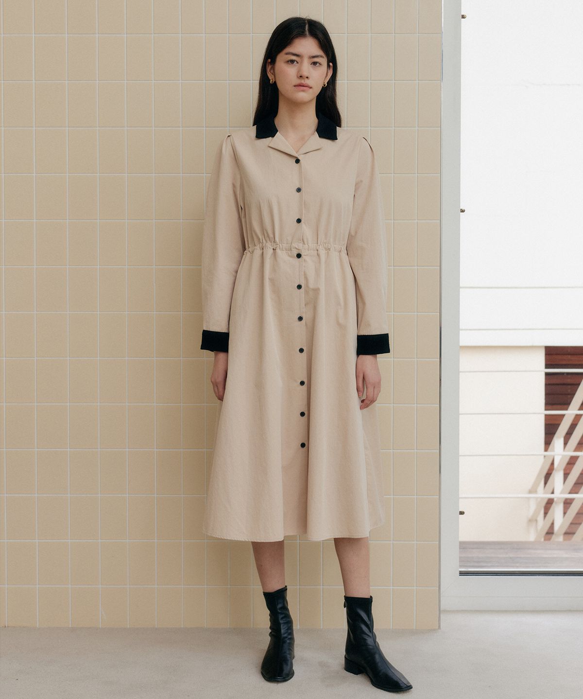엽페(YUPPE) TWEED COLLAR ONEPIECE_BEIGE
