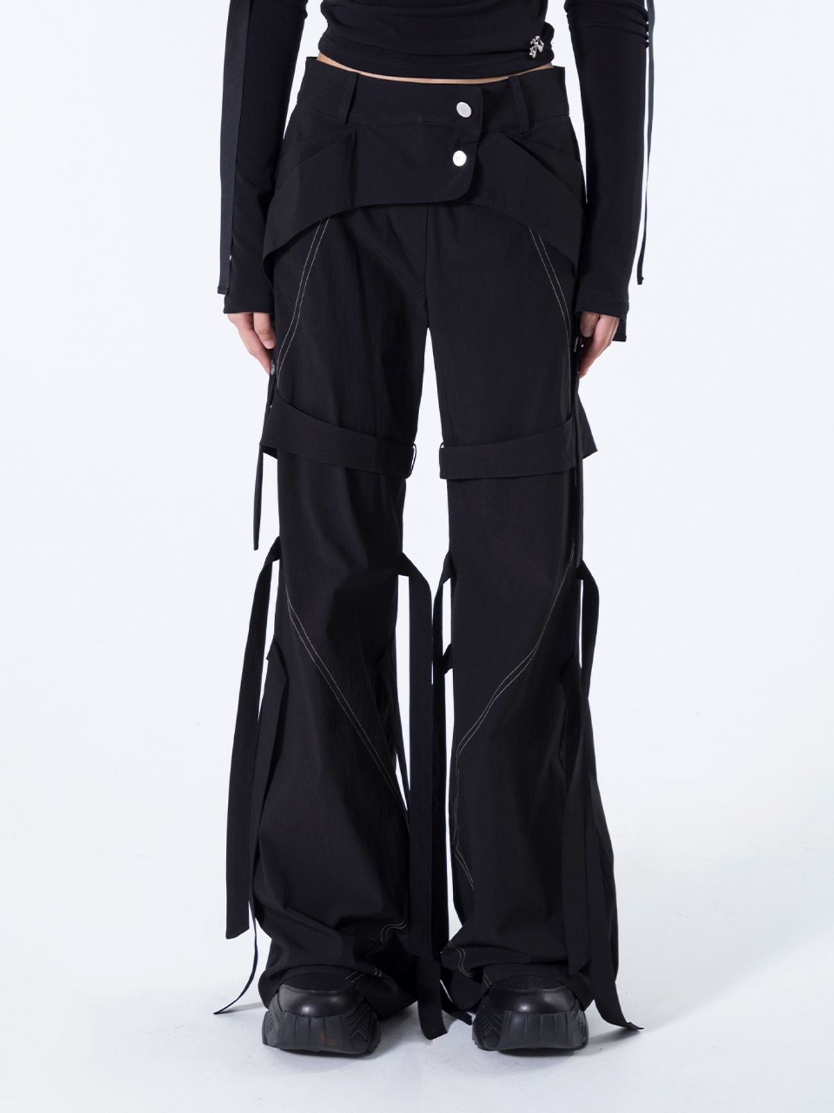 와이이이엘(YEEL) STRAP STITCH BOOTS CUT PANTS BLACK