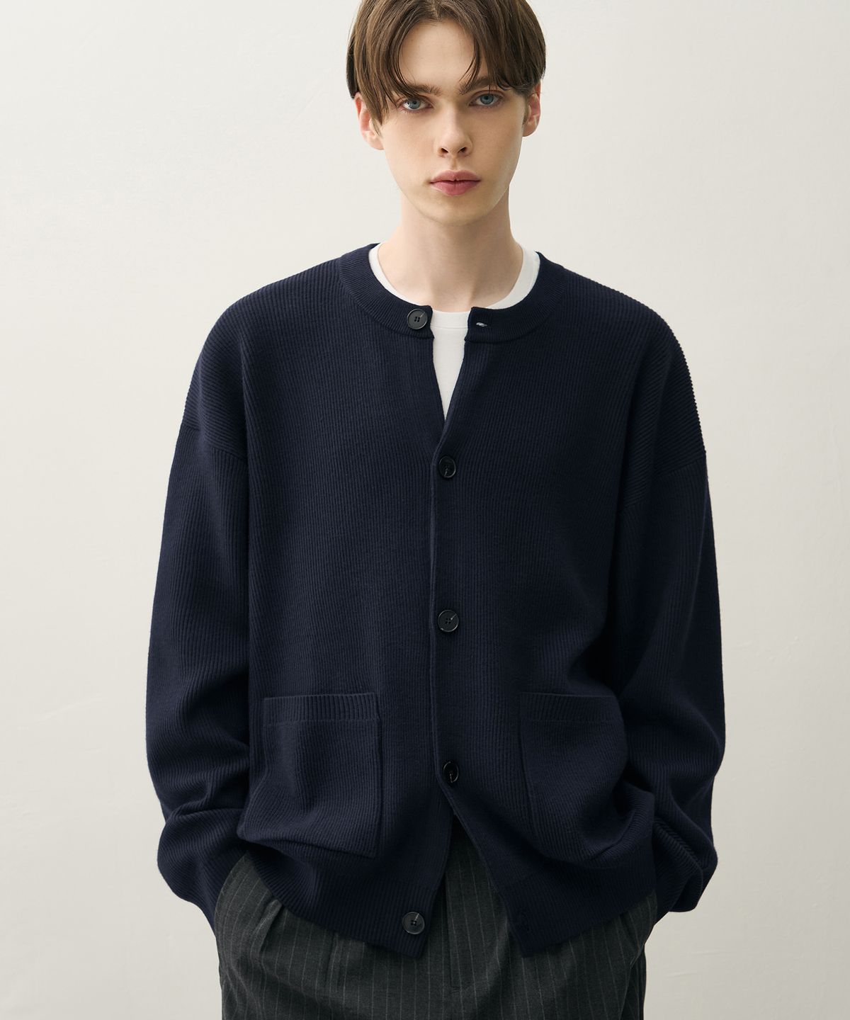 드로우핏(DRAW FIT) 오버사이즈 울 라운드 가디건 [NAVY]