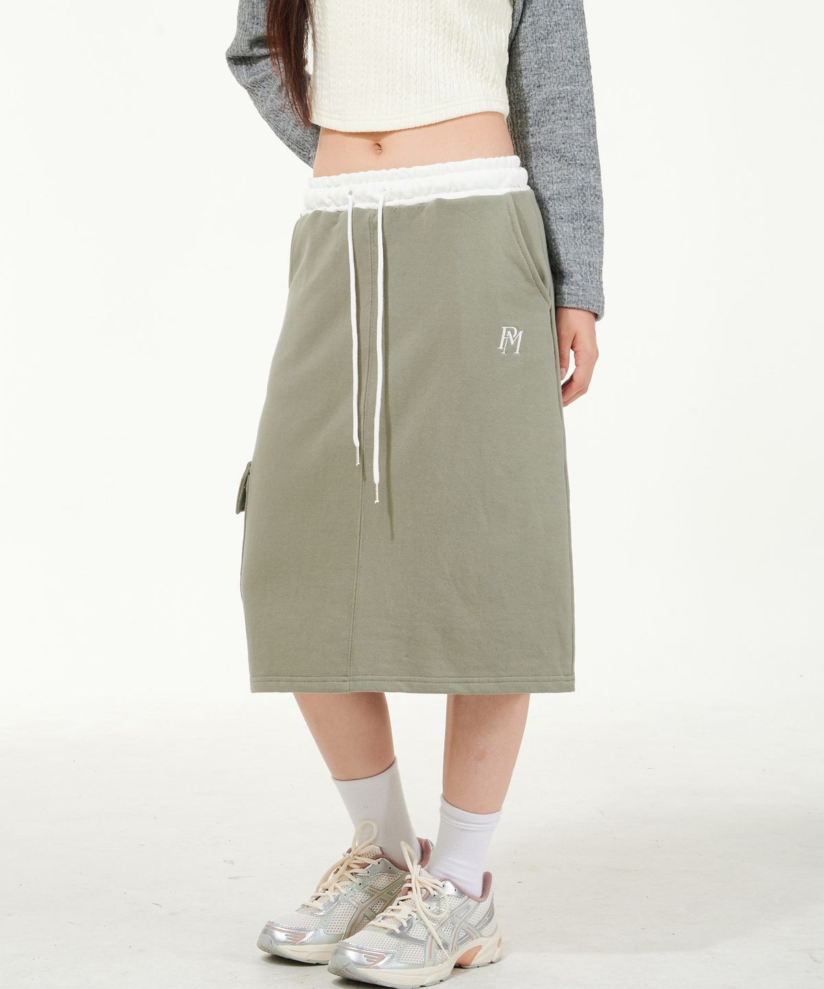 피스메이커(PIECE MAKER) OFFICIAL CARGO MIDI SKIRT (OLIVE)